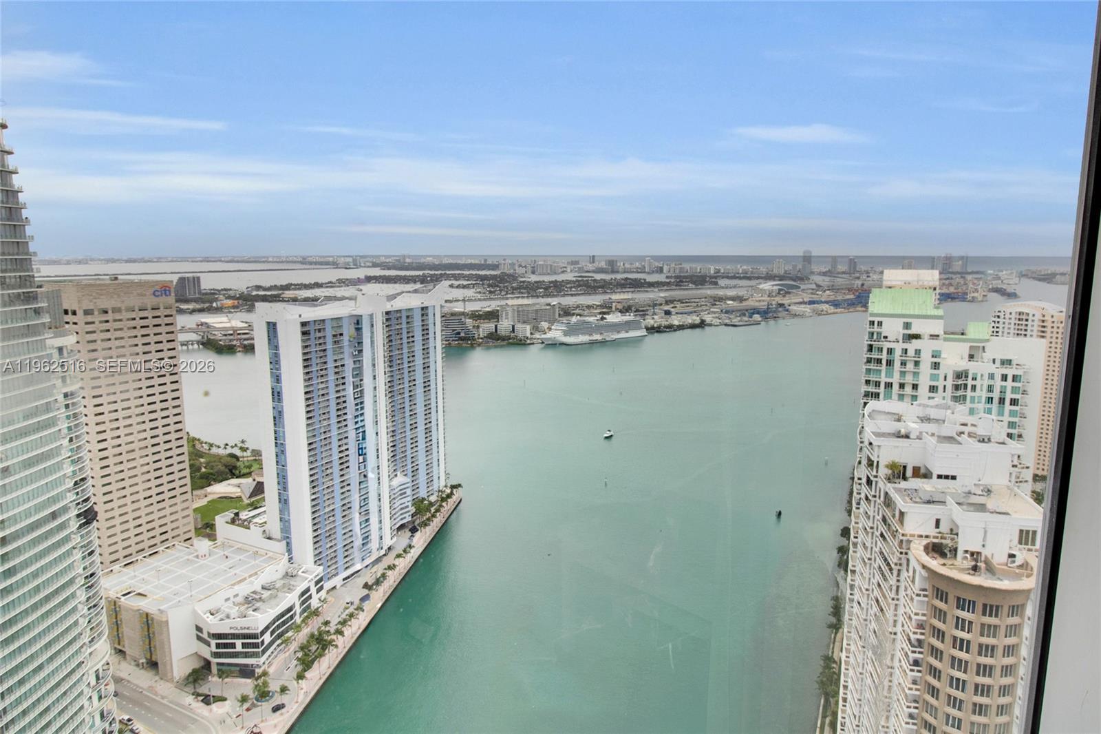 465 Brickell Ave #5102, Miami FL 33131