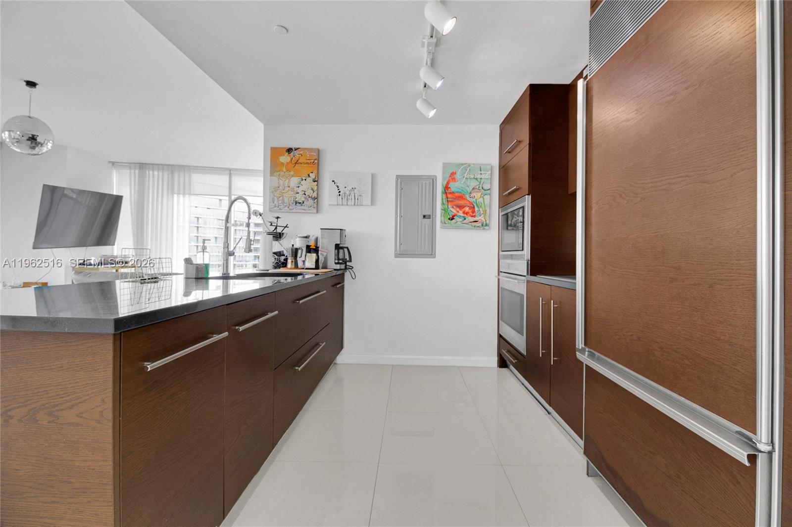 465 Brickell Ave #5102, Miami FL 33131
