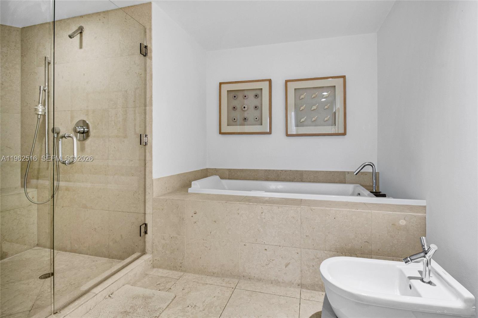465 Brickell Ave #5102, Miami FL 33131