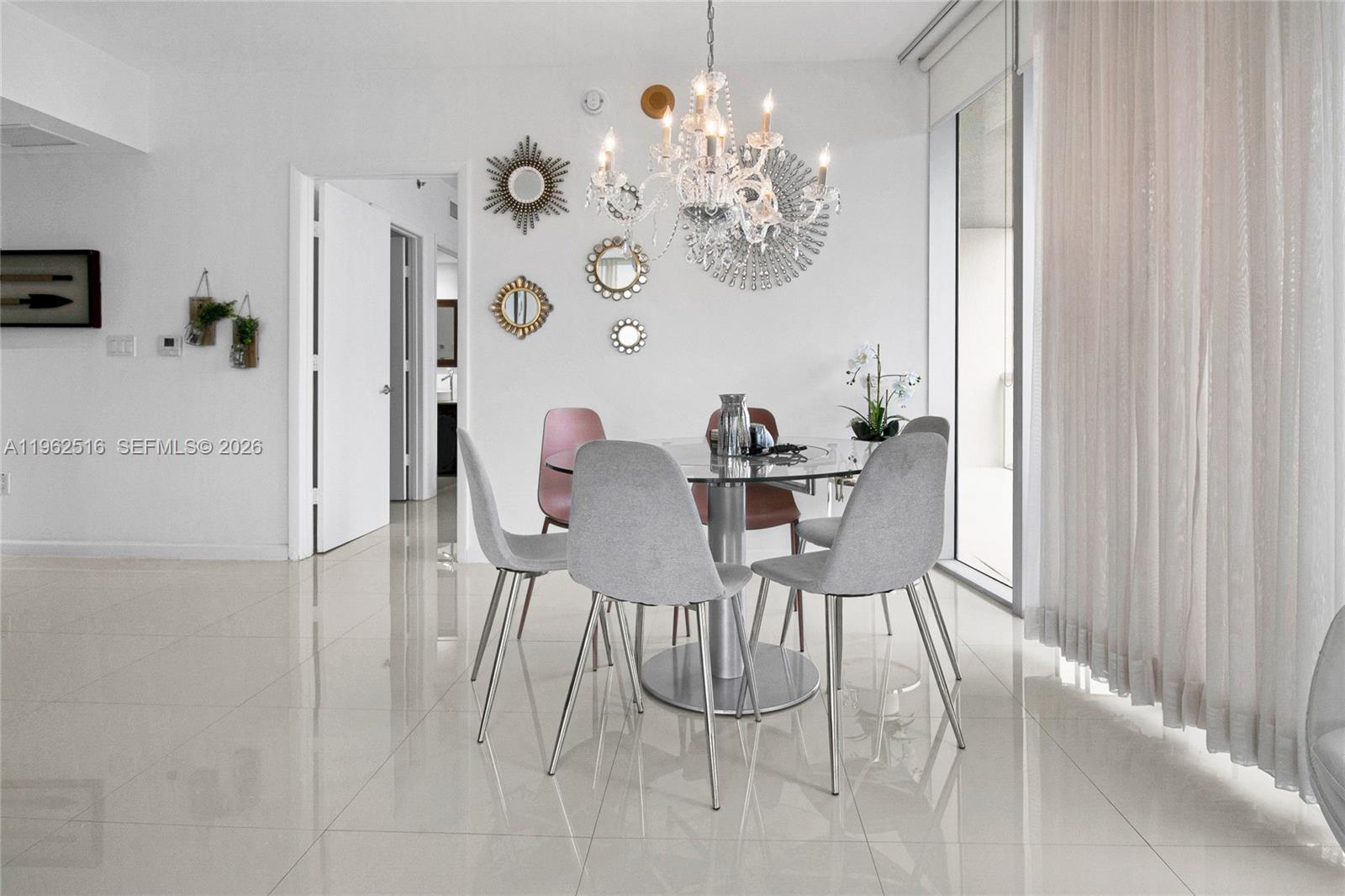 465 Brickell Ave #5102, Miami FL 33131