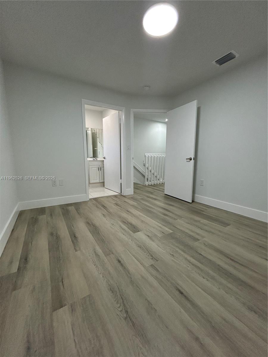 8079 NW 8th St #10, Miami FL 33126