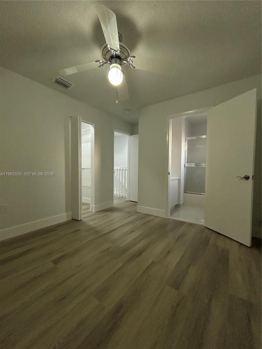 8079 NW 8th St #10, Miami FL 33126