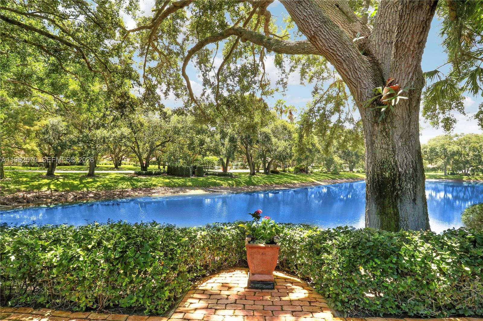 115 Winter Club Ct, Palm Beach Gardens FL 33410