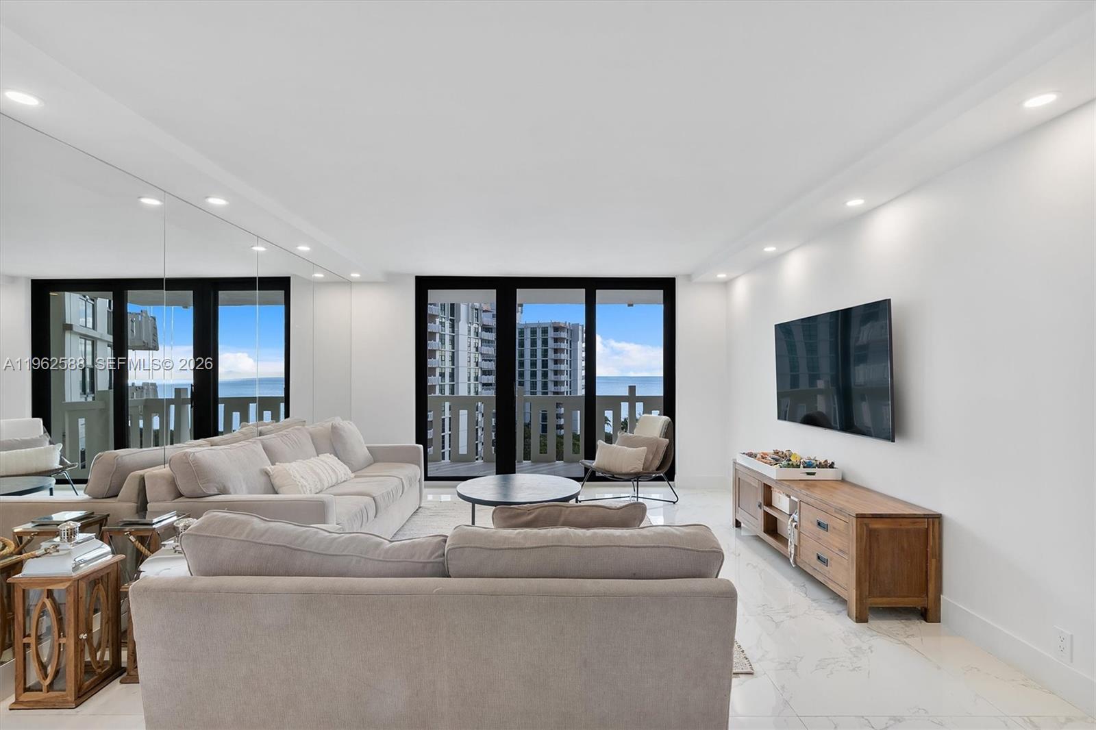 1121 Crandon Blvd #D806, Key Biscayne FL 33149