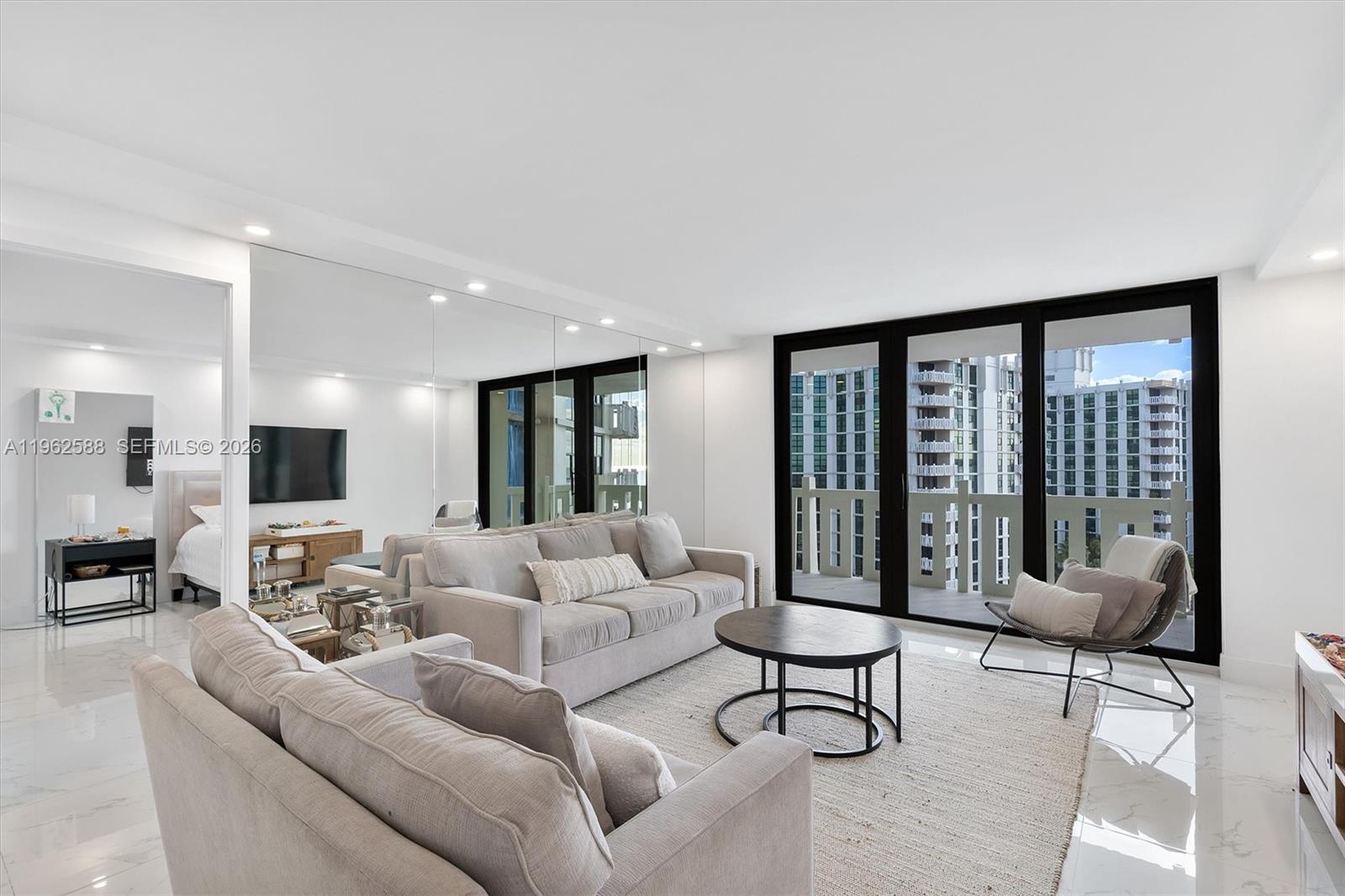 1121 Crandon Blvd #D806, Key Biscayne FL 33149