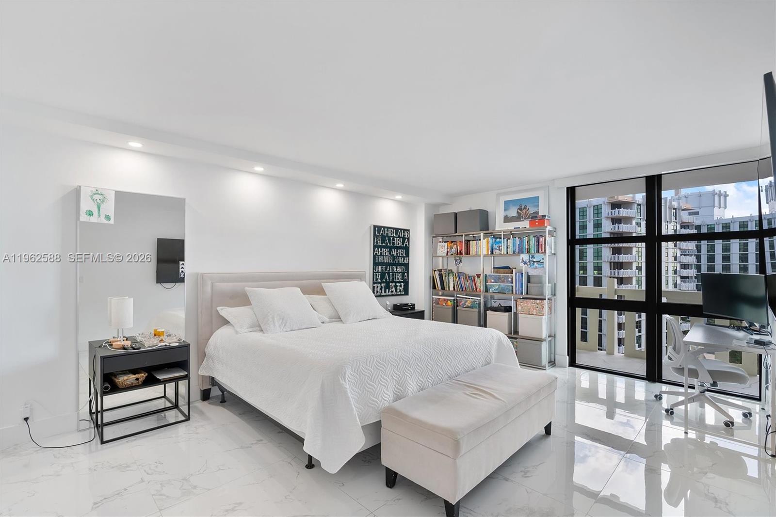 1121 Crandon Blvd #D806, Key Biscayne FL 33149