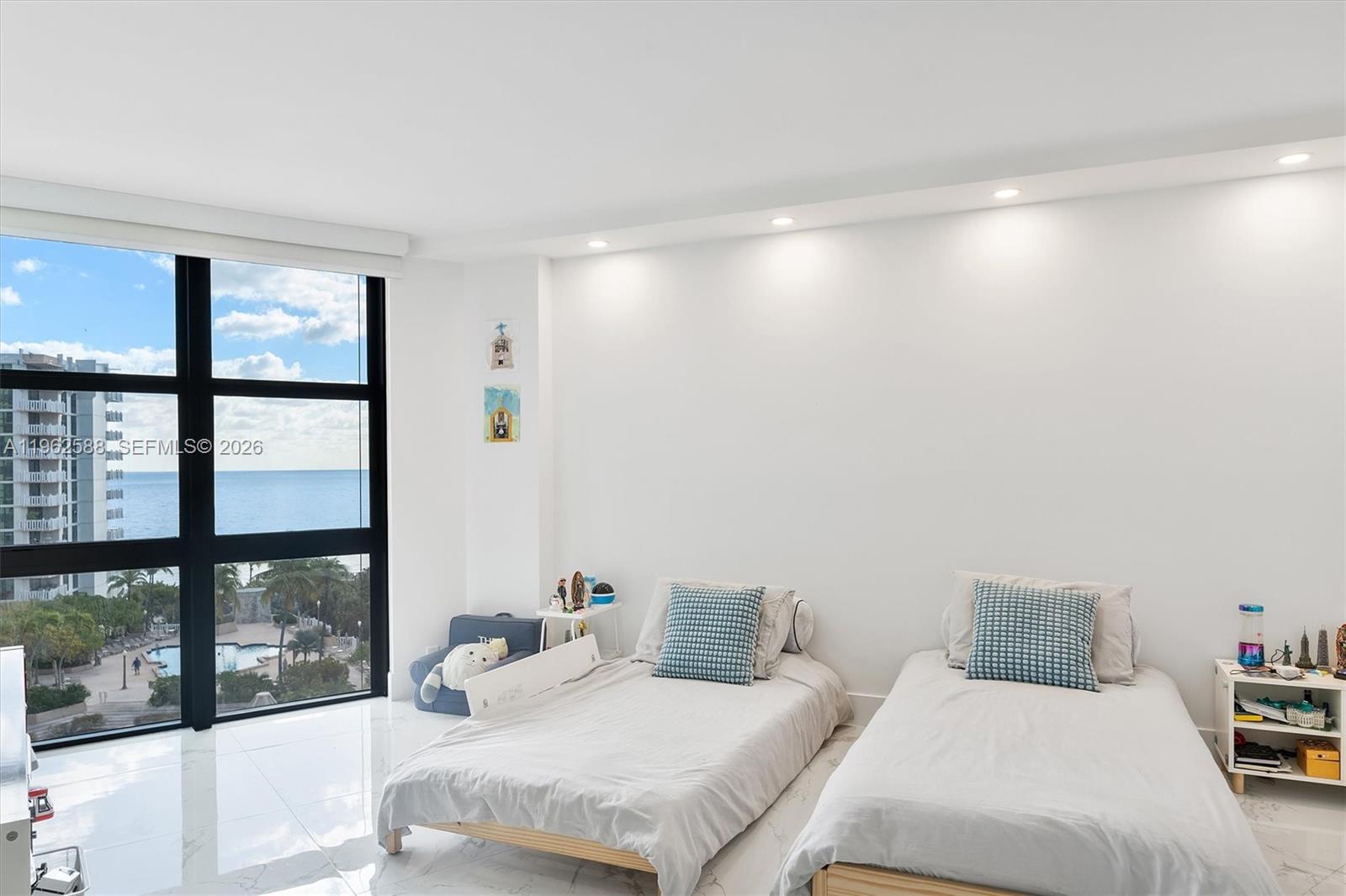 1121 Crandon Blvd #D806, Key Biscayne FL 33149