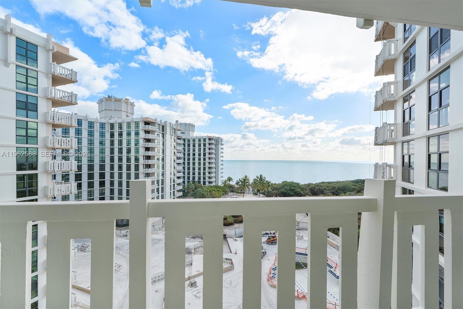 1121 Crandon Blvd #D806, Key Biscayne FL 33149
