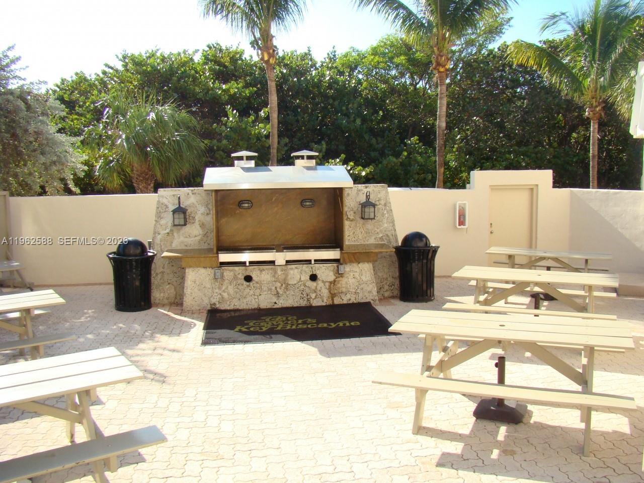1121 Crandon Blvd #D806, Key Biscayne FL 33149