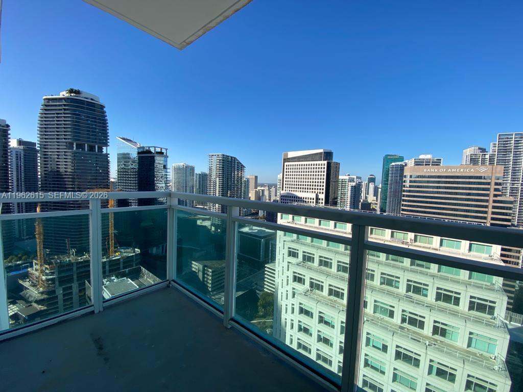 950 Brickell Bay Dr #4002, Miami FL 33131