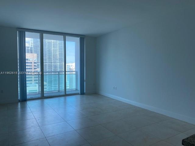950 Brickell Bay Dr #4002, Miami FL 33131