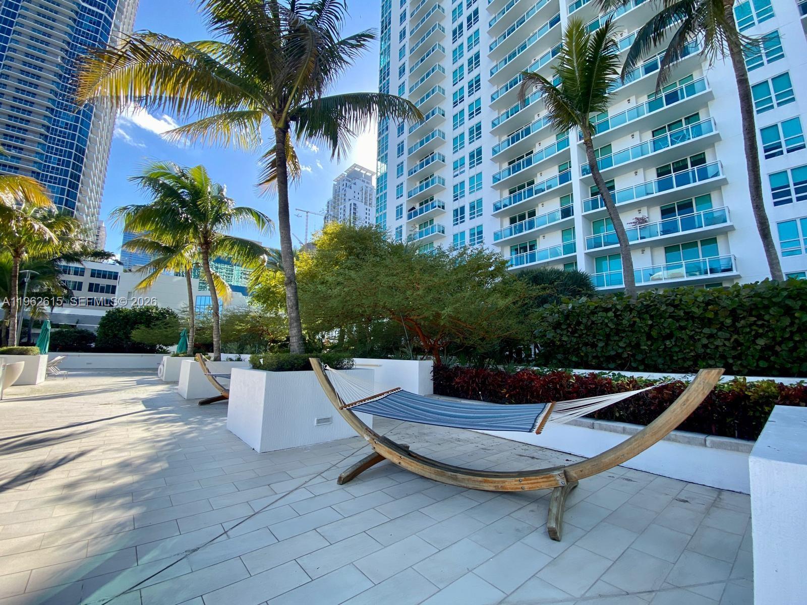 950 Brickell Bay Dr #4002, Miami FL 33131