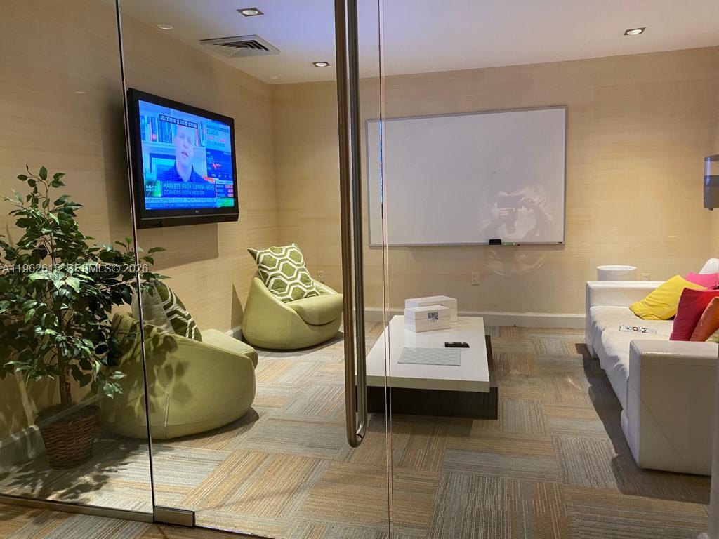 950 Brickell Bay Dr #4002, Miami FL 33131