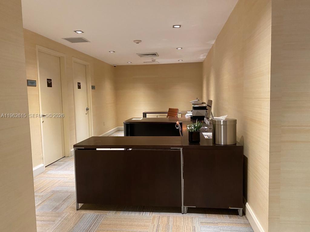 950 Brickell Bay Dr #4002, Miami FL 33131