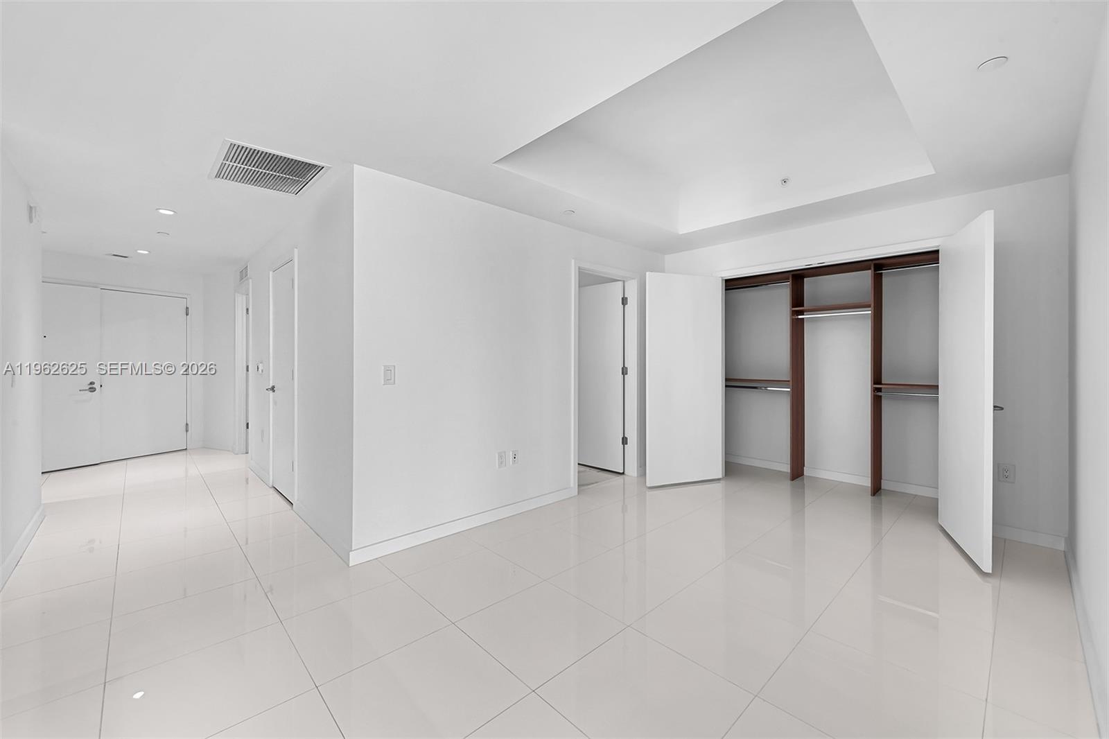 851 NE 1st Ave #1012, Miami FL 33132