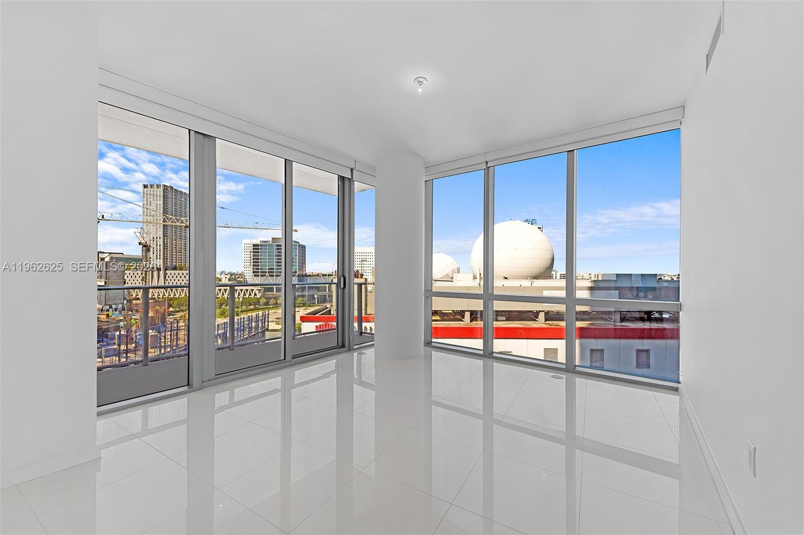 851 NE 1st Ave #1012, Miami FL 33132