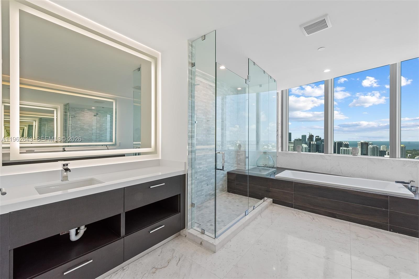 851 NE 1st Ave #PH5212, Miami FL 33132