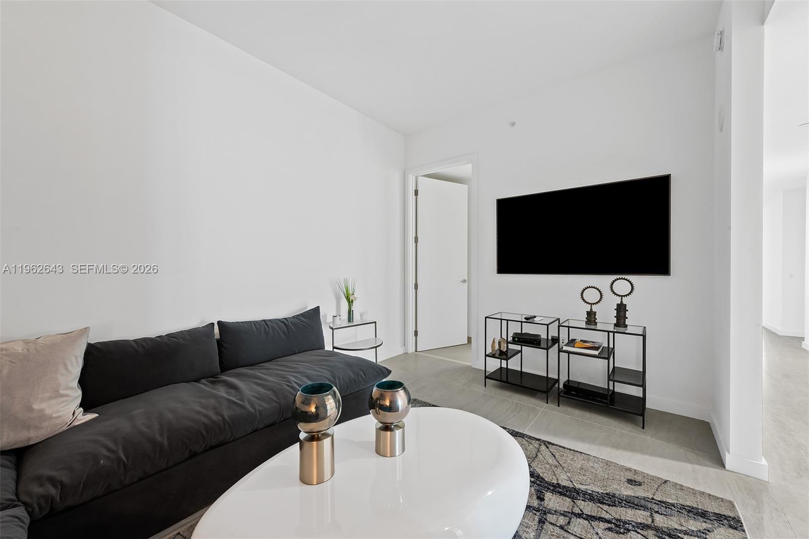 851 NE 1st Ave #PH5212, Miami FL 33132