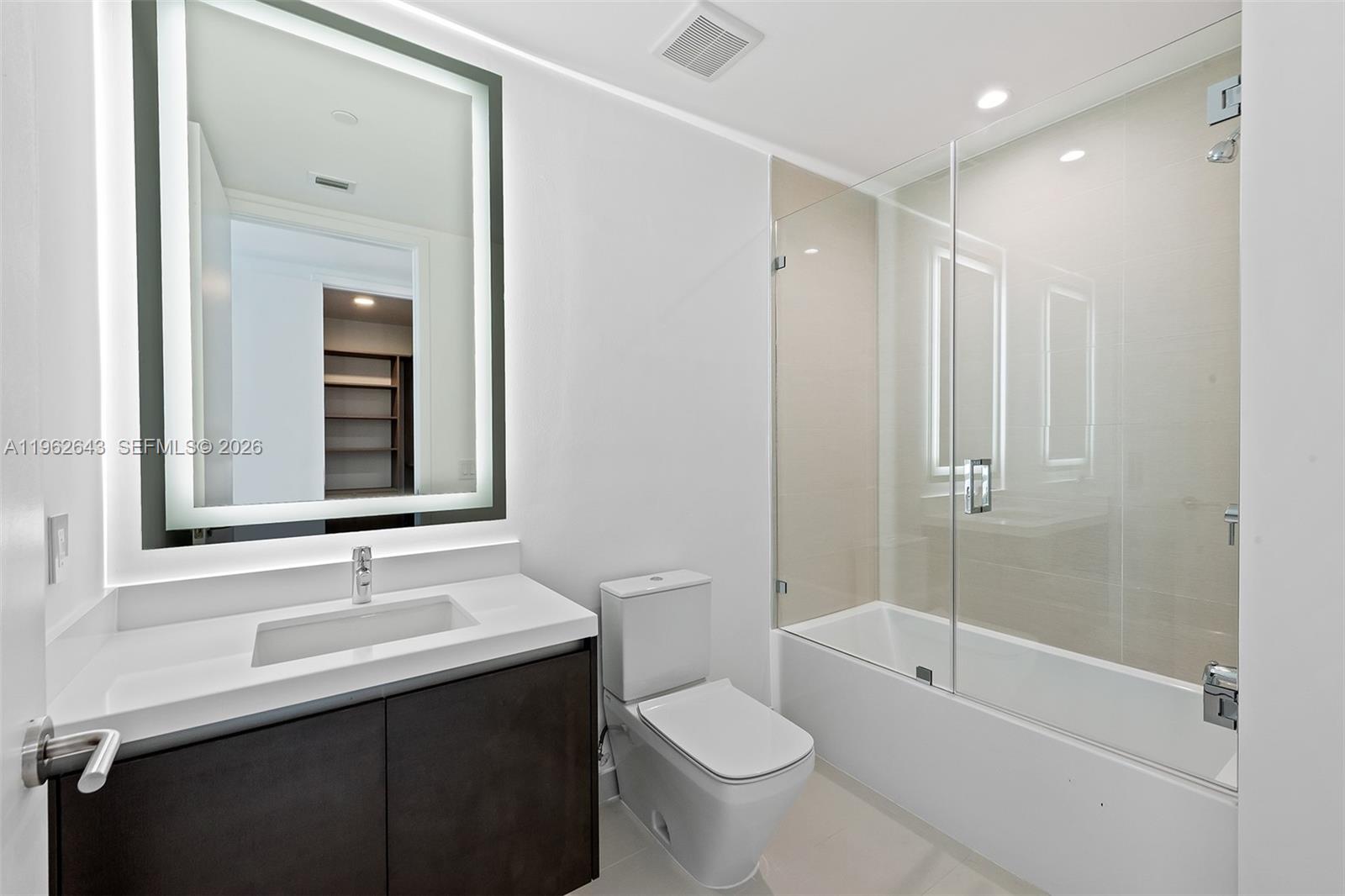 851 NE 1st Ave #PH5212, Miami FL 33132