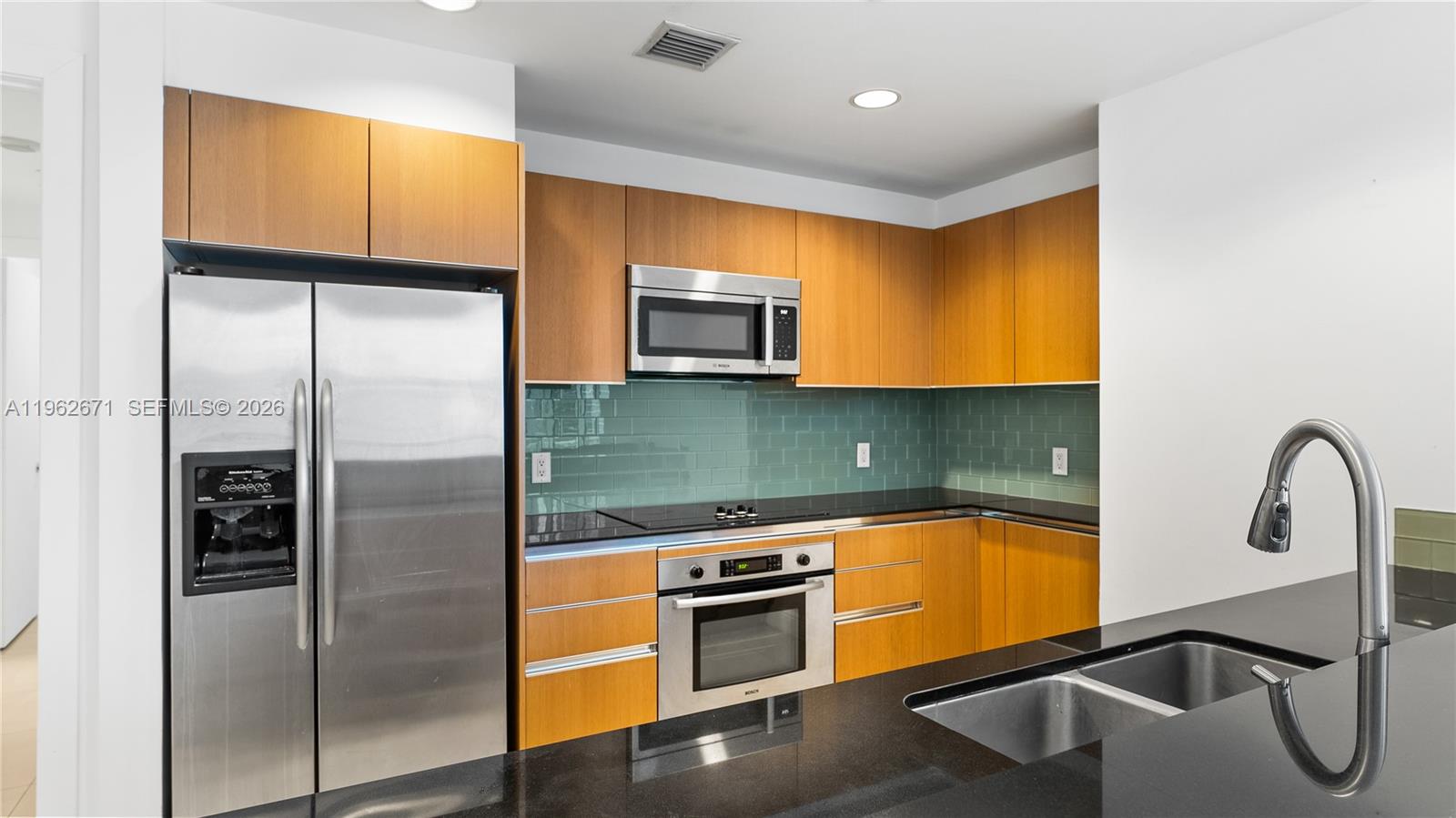 1050 Brickell Ave #2620, Miami FL 33131