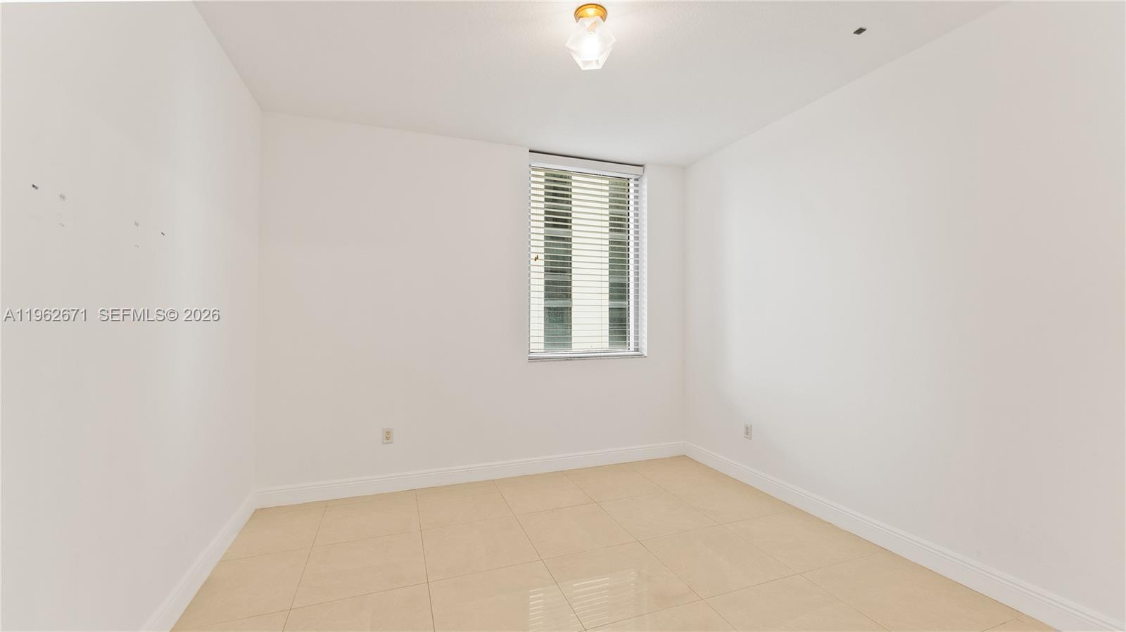 1050 Brickell Ave #2620, Miami FL 33131