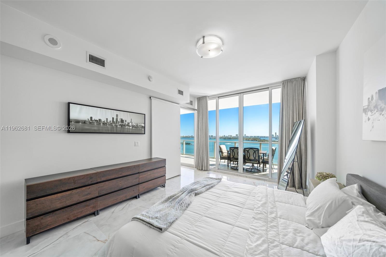 2020 N Bayshore Dr #2305, Miami FL 33137