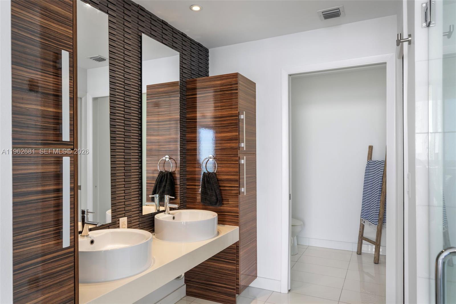 2020 N Bayshore Dr #2305, Miami FL 33137
