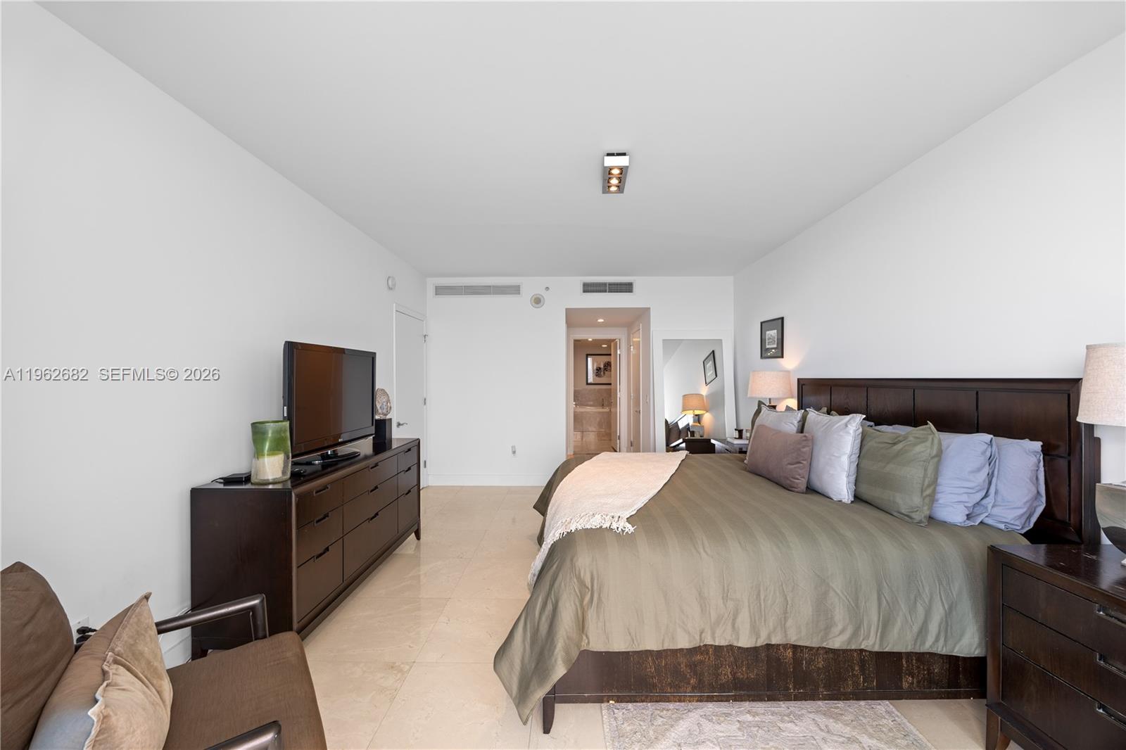 17001 Collins Ave #3507, Sunny Isles Beach FL 33160