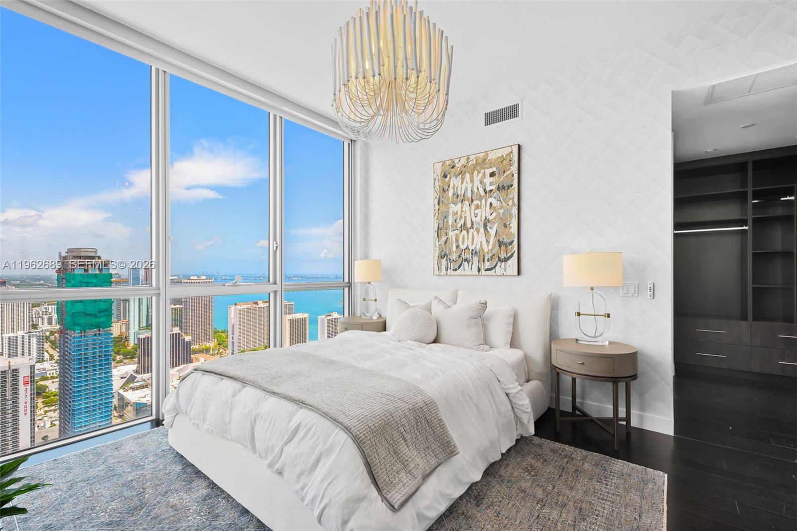 1100 Biscayne Blvd #5706, Miami FL 33132