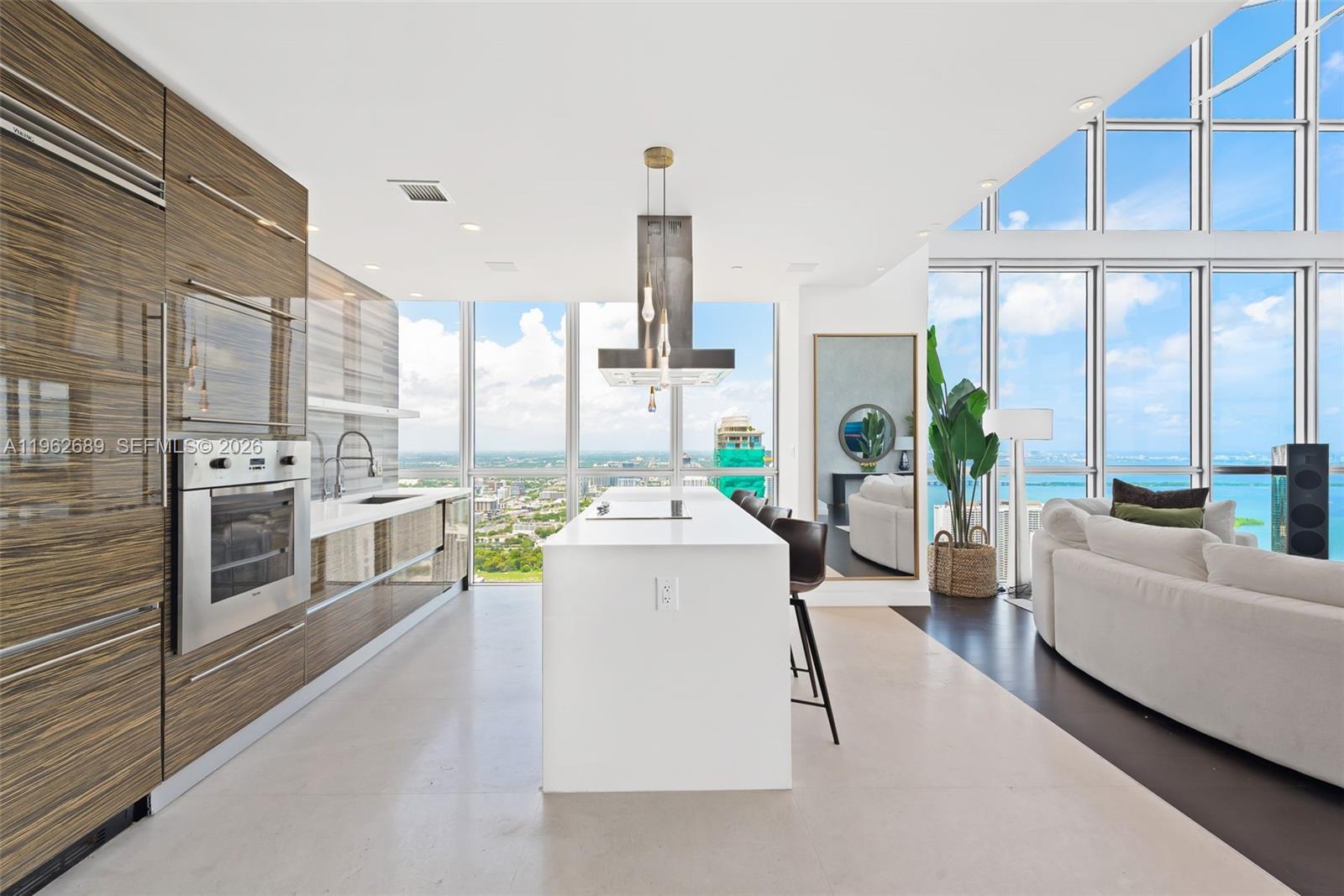 1100 Biscayne Blvd #5706, Miami FL 33132