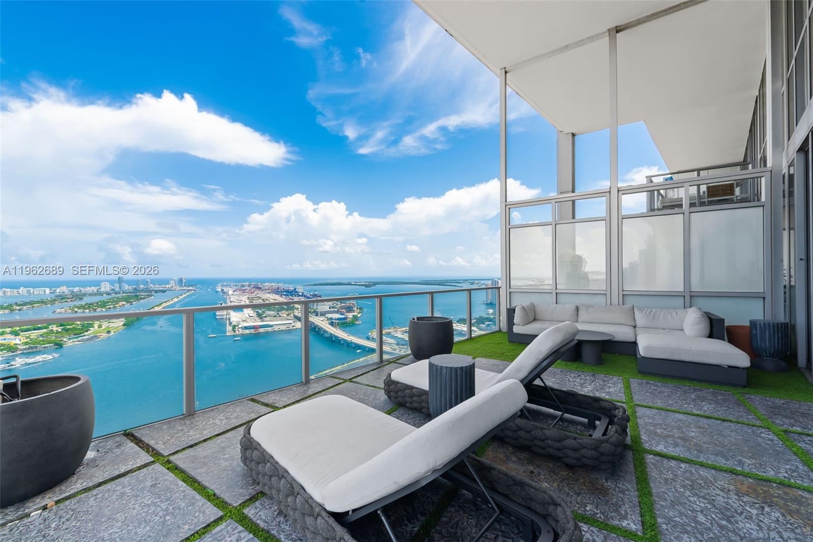 1100 Biscayne Blvd #5706, Miami FL 33132