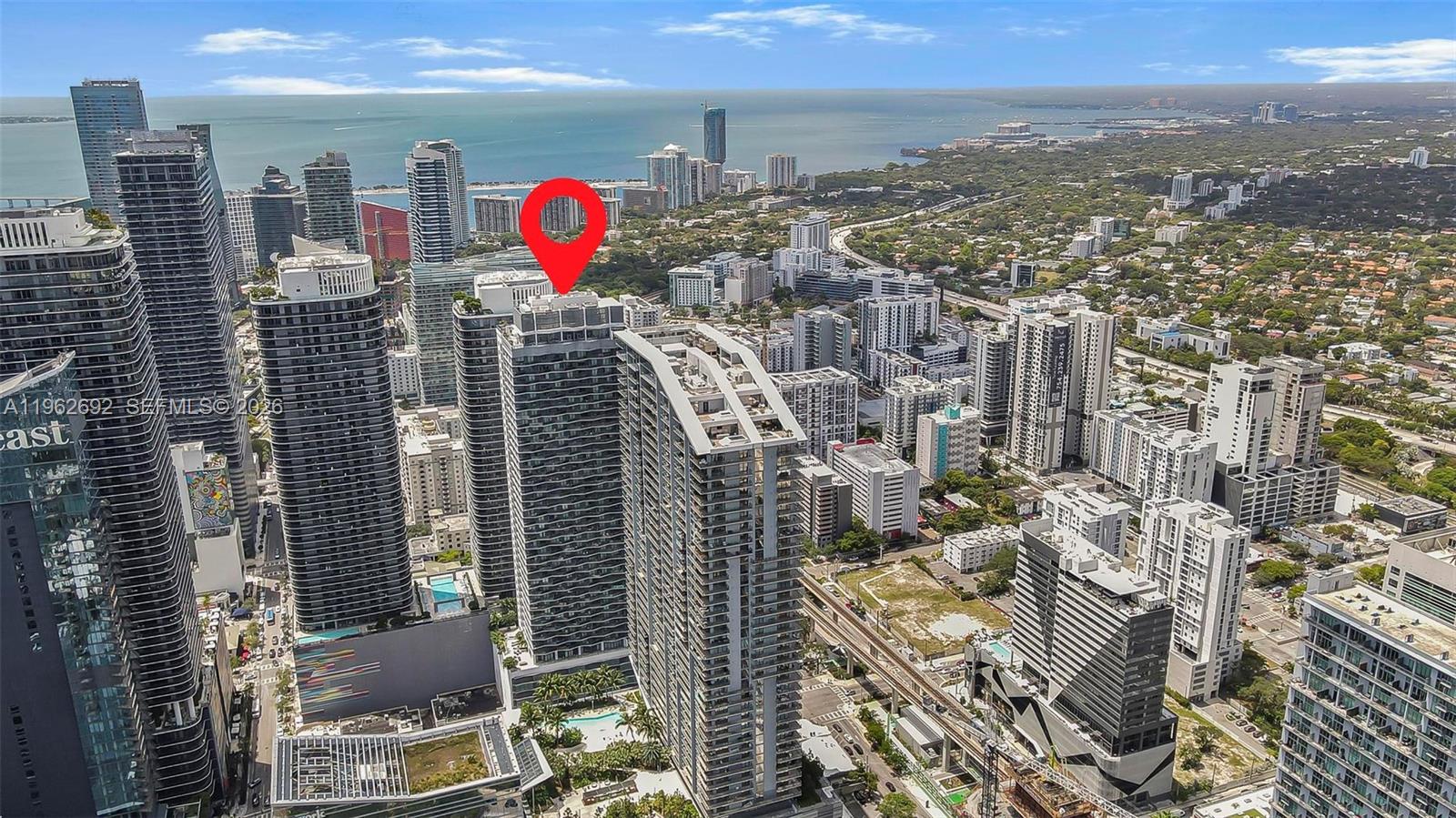 88 SW 7th St #3806, Miami FL 33130
