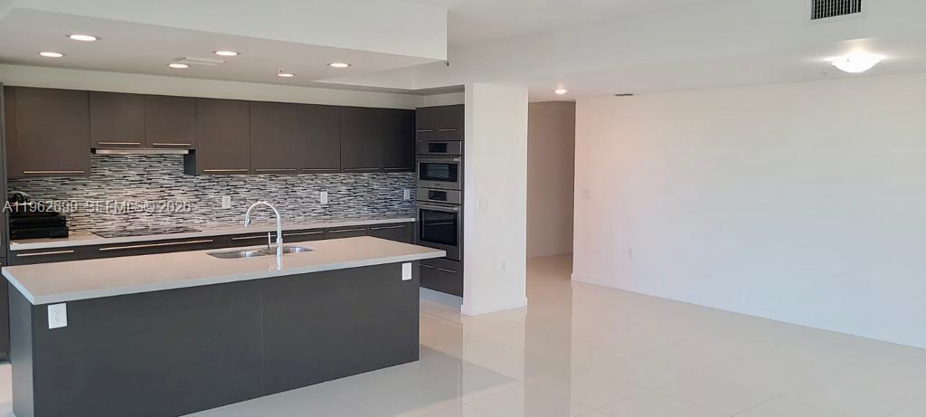 7751 NW 107th Ave #504, Doral FL 33178