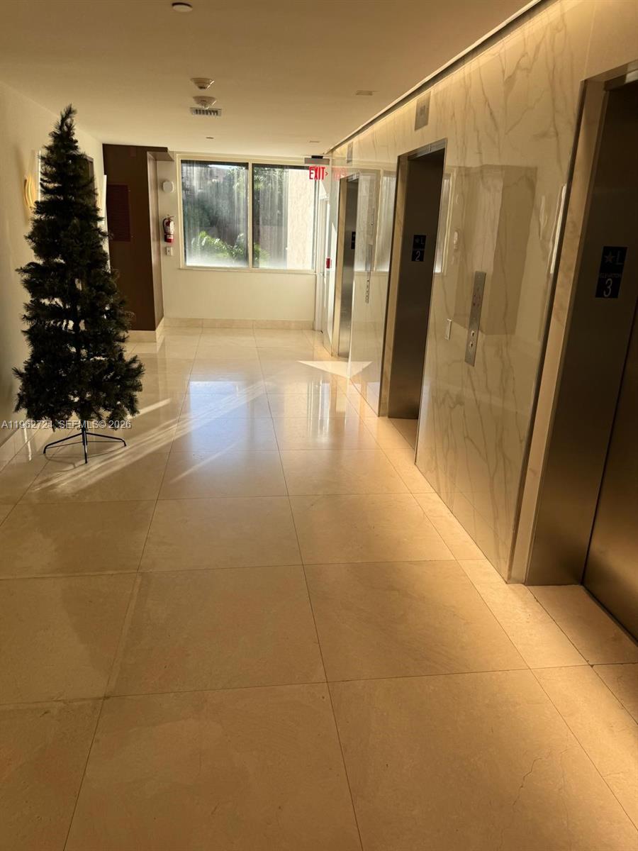 540 Brickell Key Dr #1505, Miami FL 33131