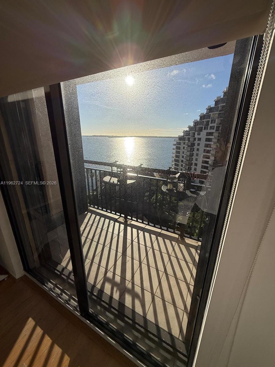 540 Brickell Key Dr #1505, Miami FL 33131