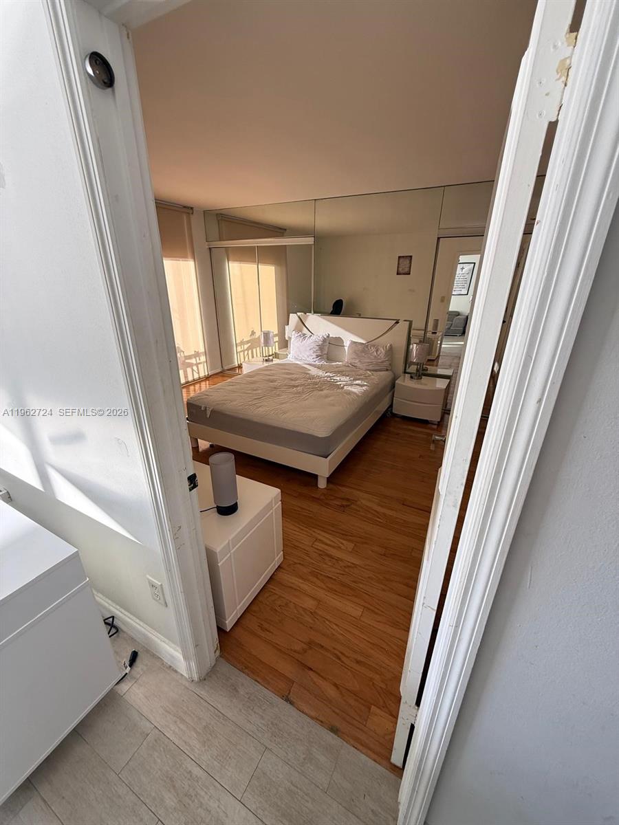 540 Brickell Key Dr #1505, Miami FL 33131