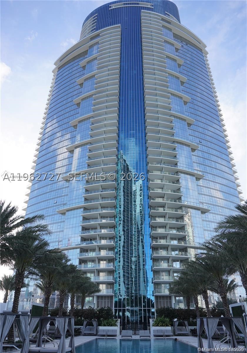 851 NE 1st Ave #3903, Miami FL 33132