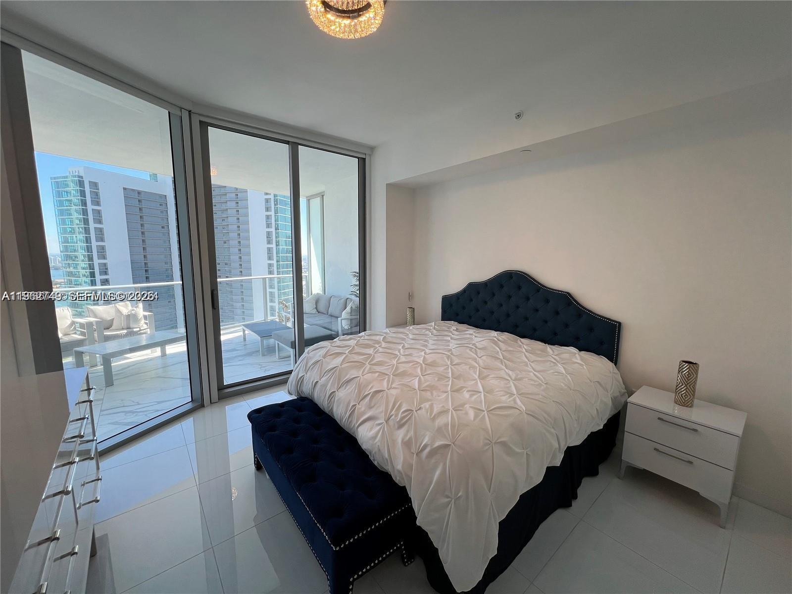 851 NE 1st Ave #3903, Miami FL 33132