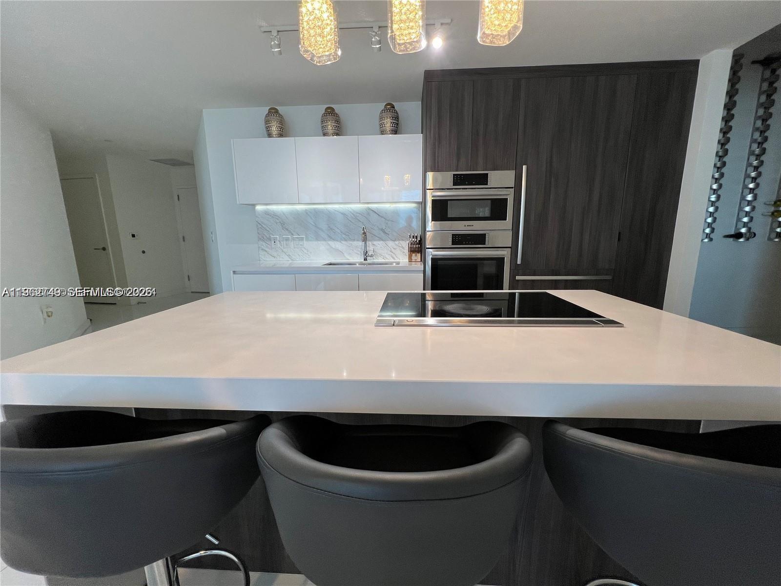 851 NE 1st Ave #3903, Miami FL 33132