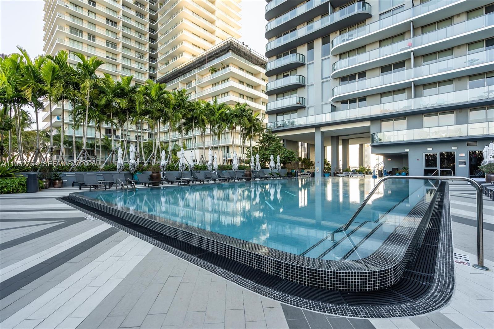 121 NE 34th St #3003, Miami FL 33137