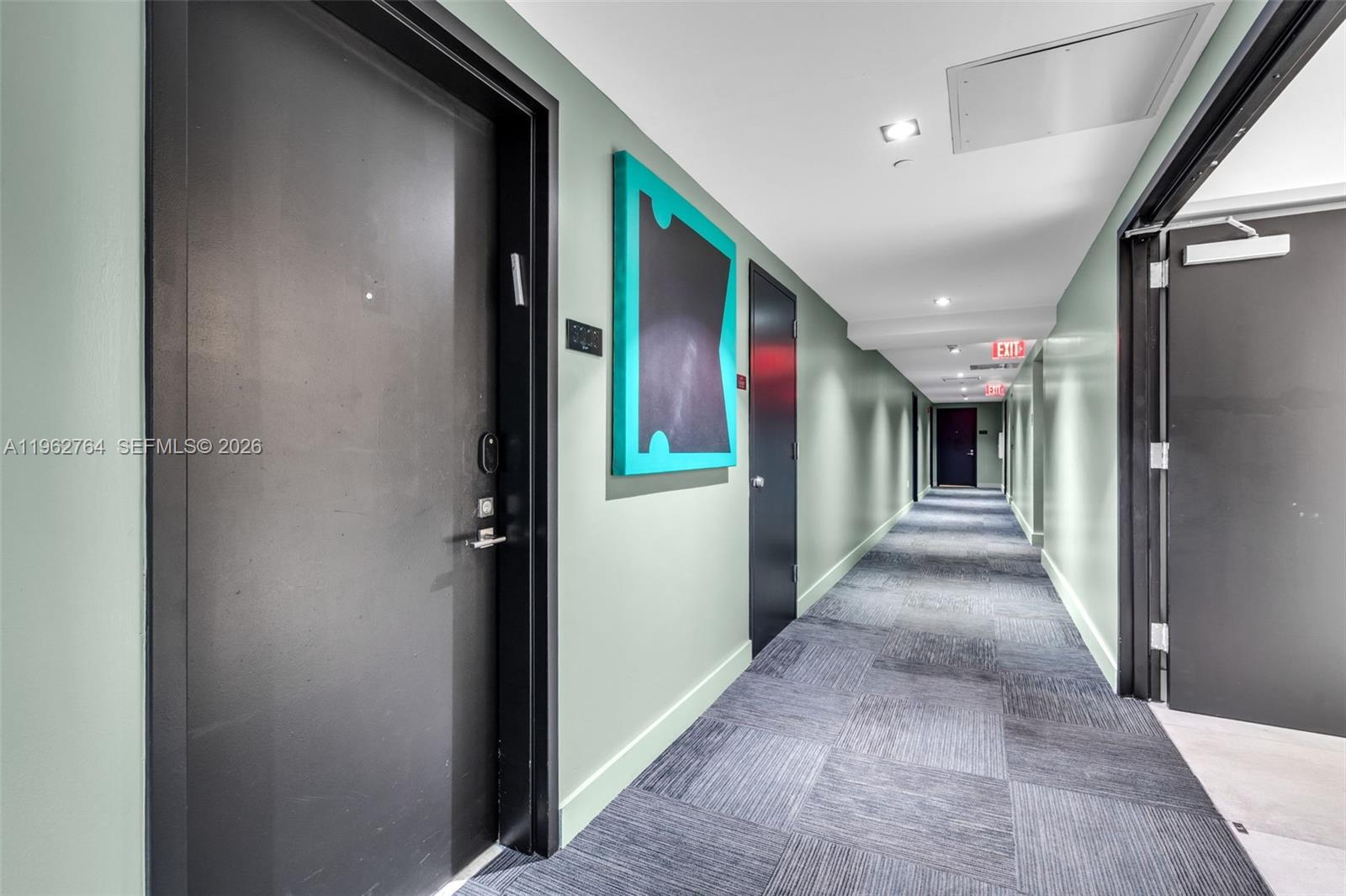 121 NE 34th St #3003, Miami FL 33137