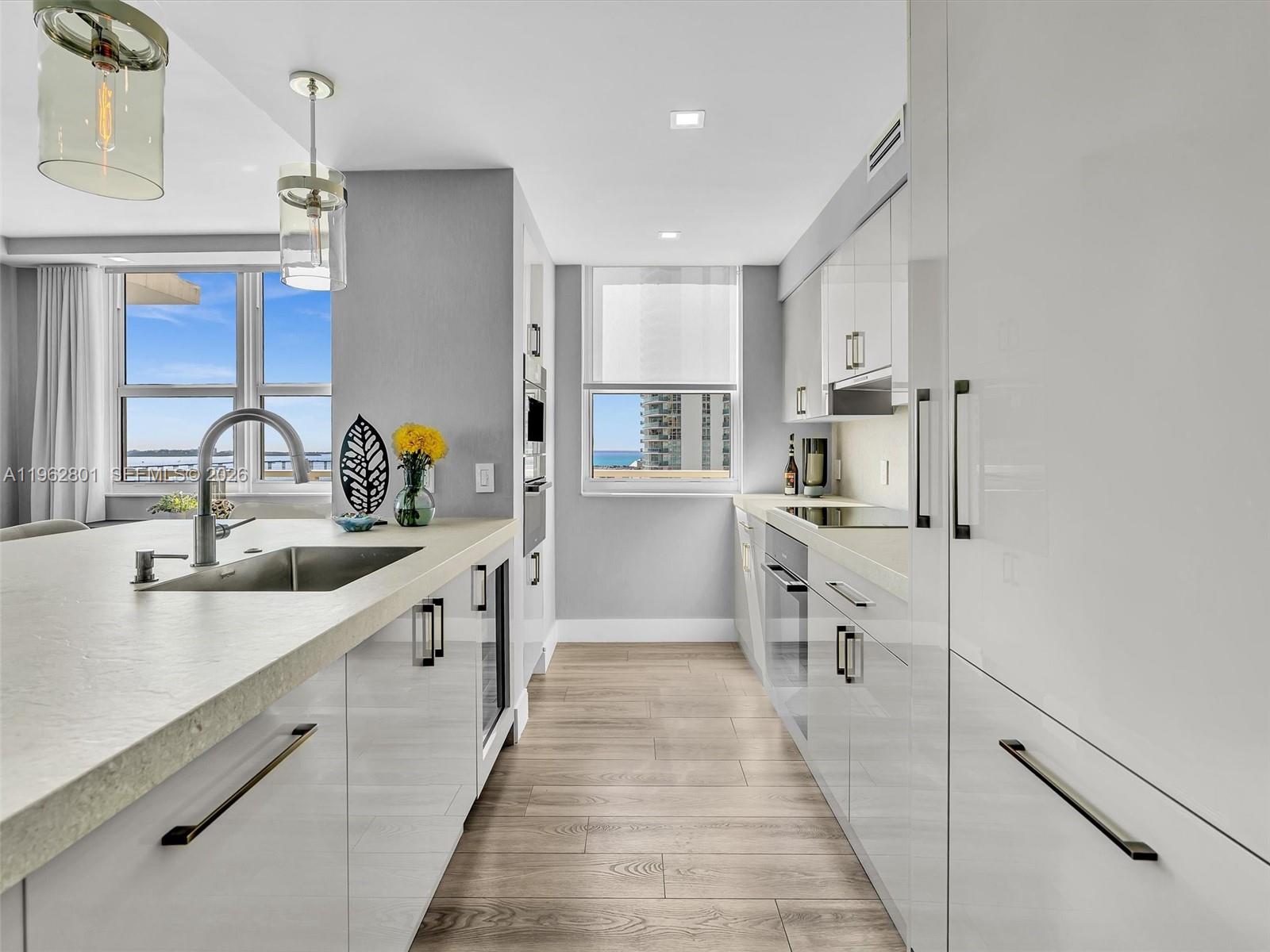1155 Brickell Bay Dr #2011, Miami FL 33131