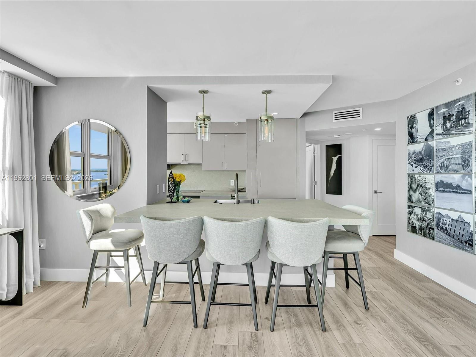1155 Brickell Bay Dr #2011, Miami FL 33131