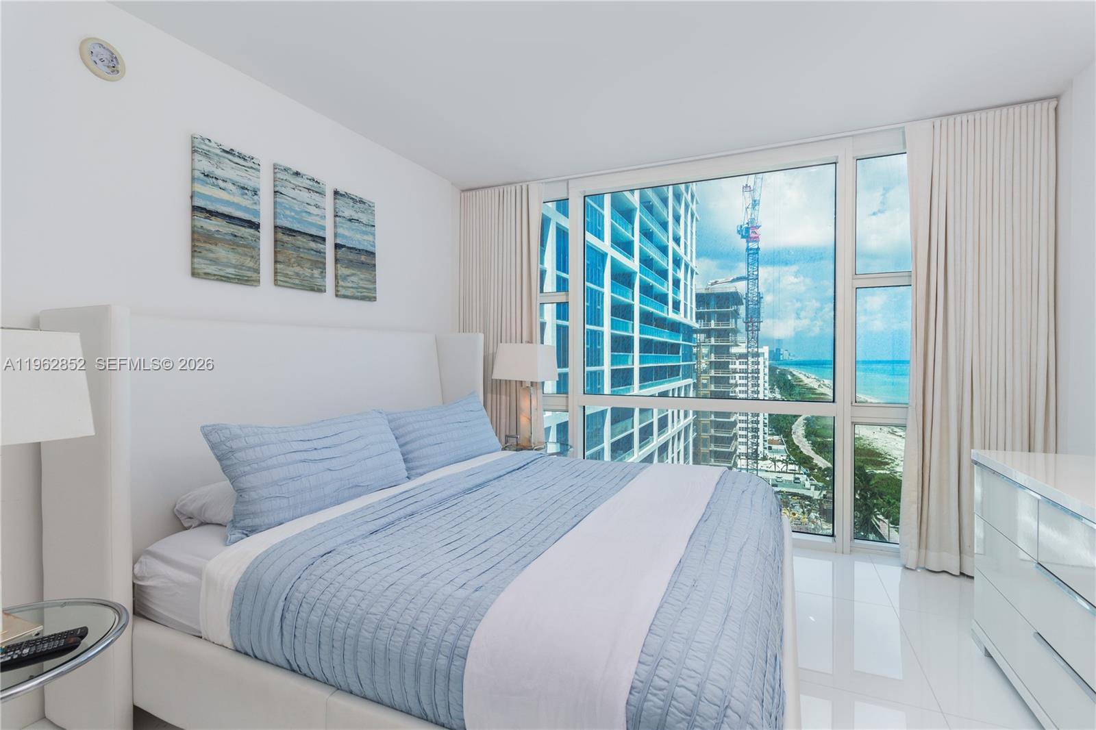 6801 Collins Ave #1415-, Miami Beach FL 33141