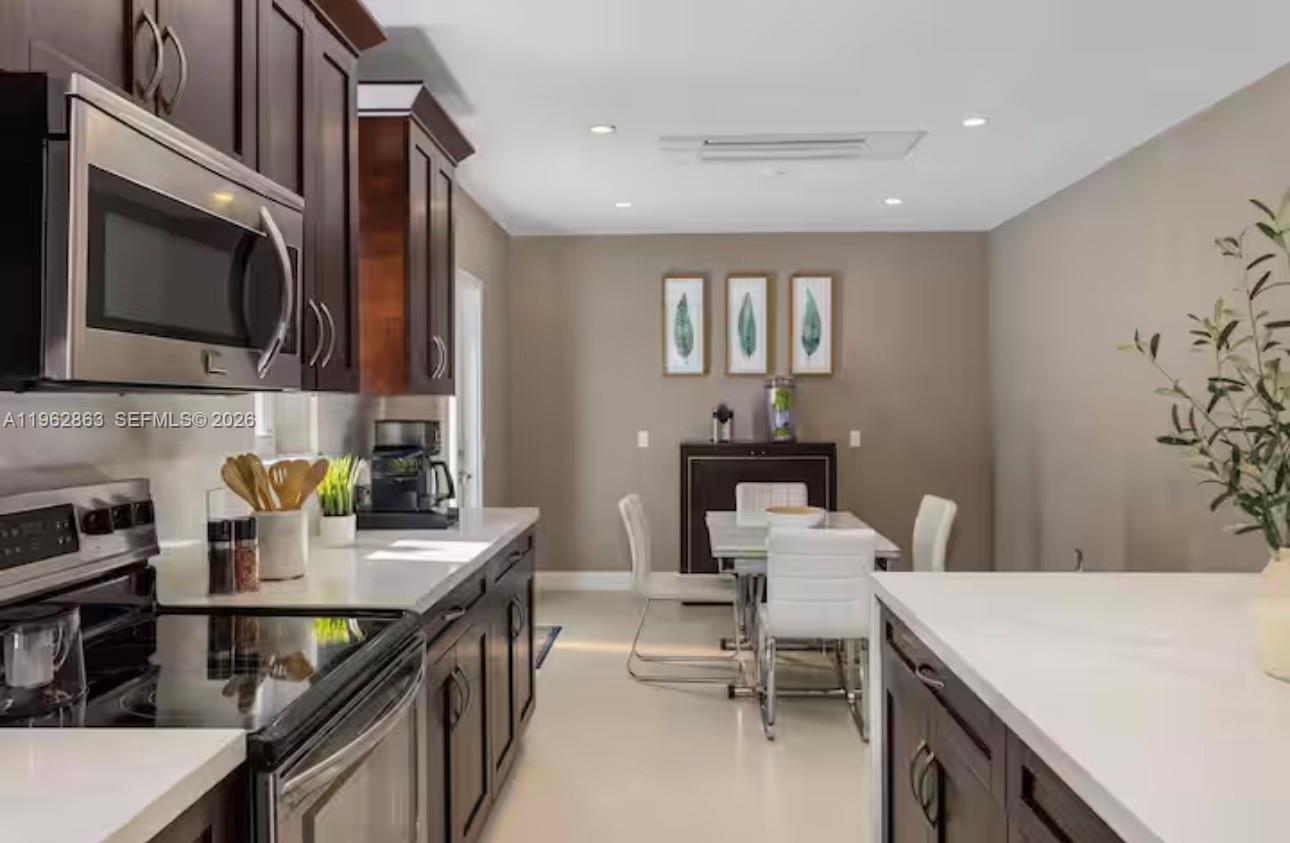 1019 NE 115th St #1019, Biscayne Park FL 33161