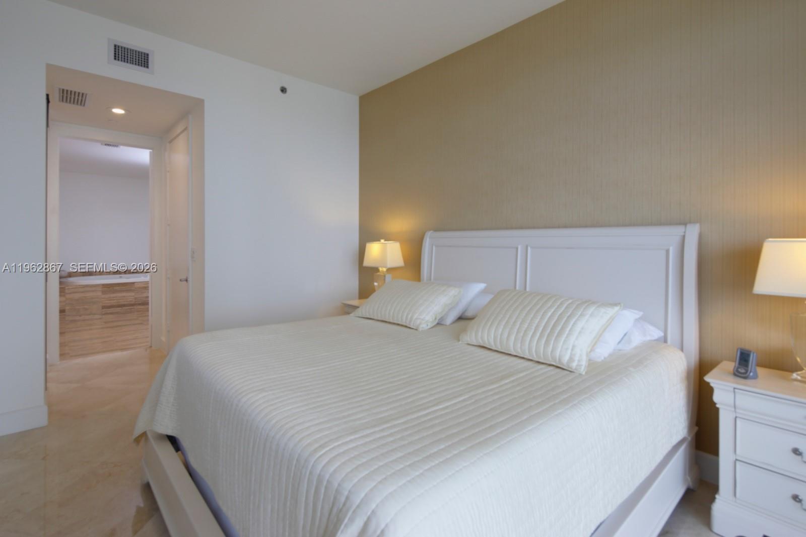 16001 Collins Ave #2902, Sunny Isles Beach FL 33160