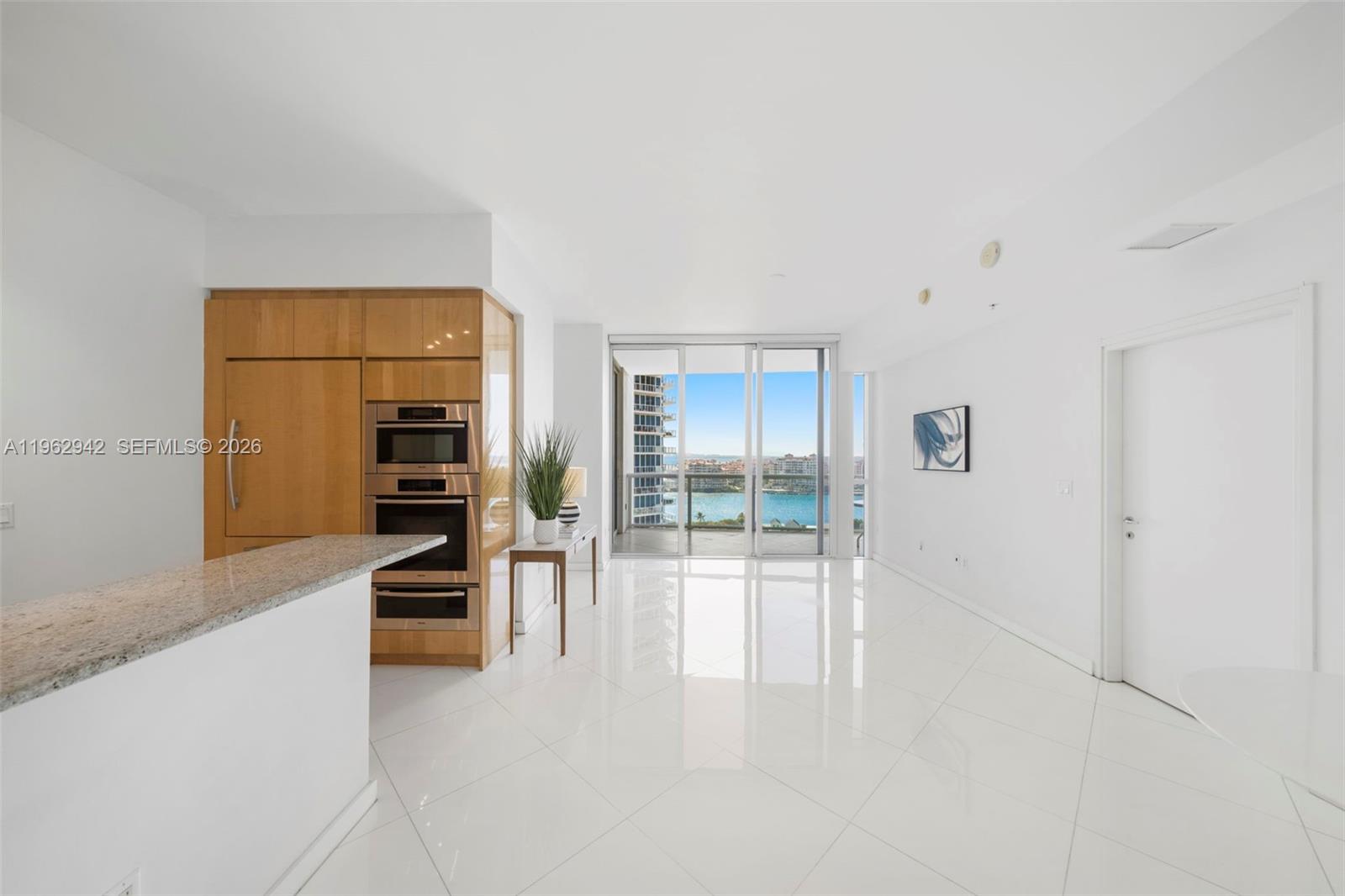 50 S Pointe Dr #1704, Miami Beach FL 33139