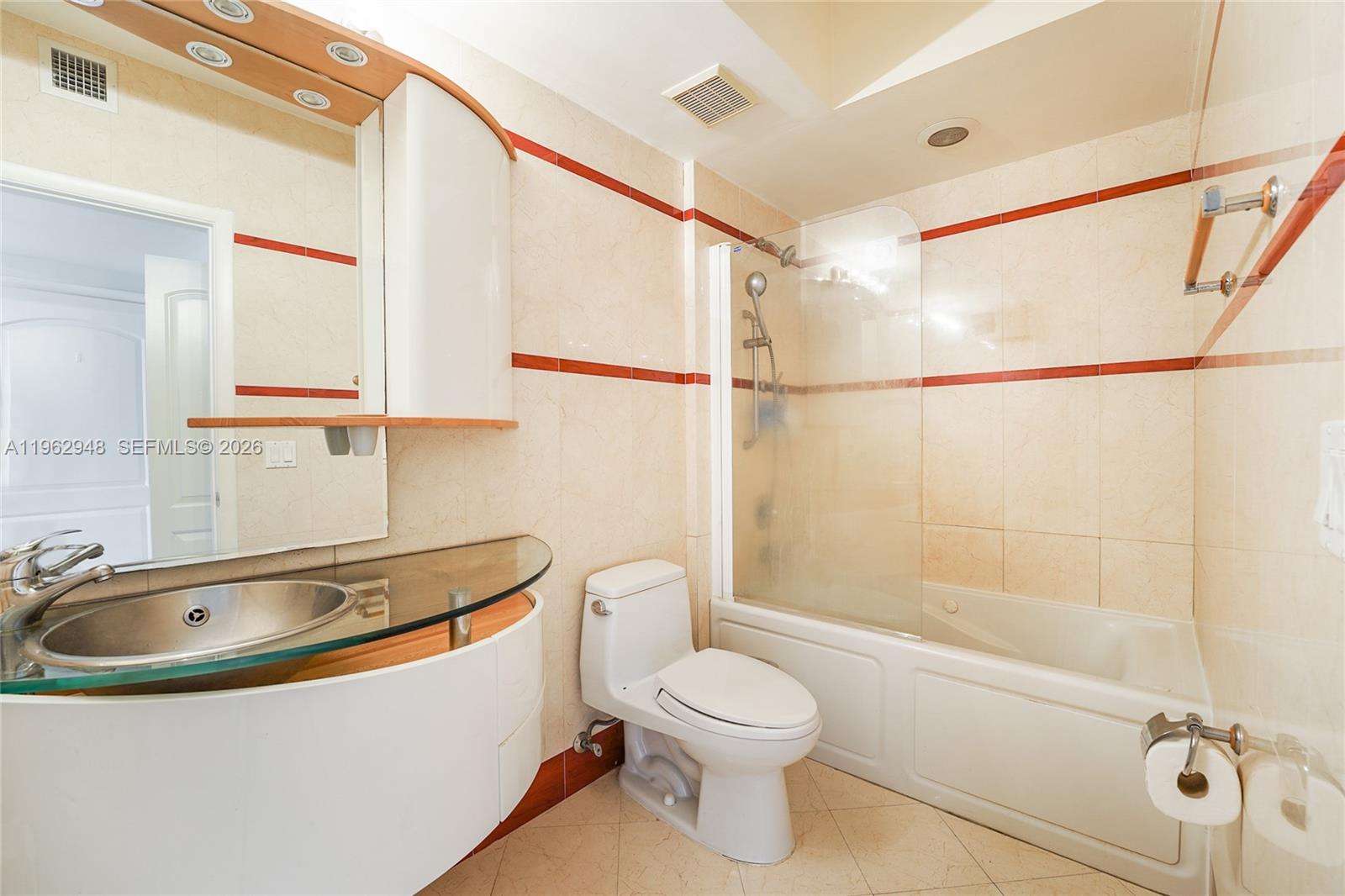 110 Washington Ave #2415, Miami Beach FL 33139