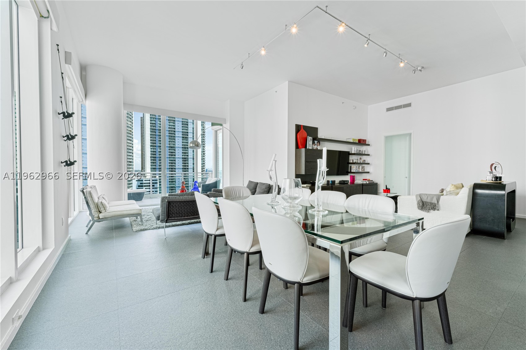 900 Brickell Key Blvd #1101, Miami FL 33131
