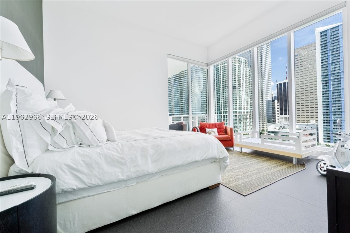 900 Brickell Key Blvd #1101, Miami FL 33131